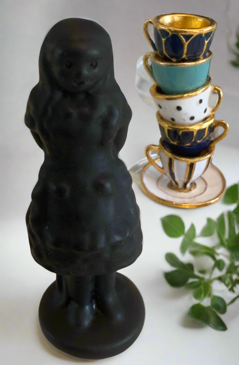 Alice in Wonderland crystal figurine set with carved characters and accessories