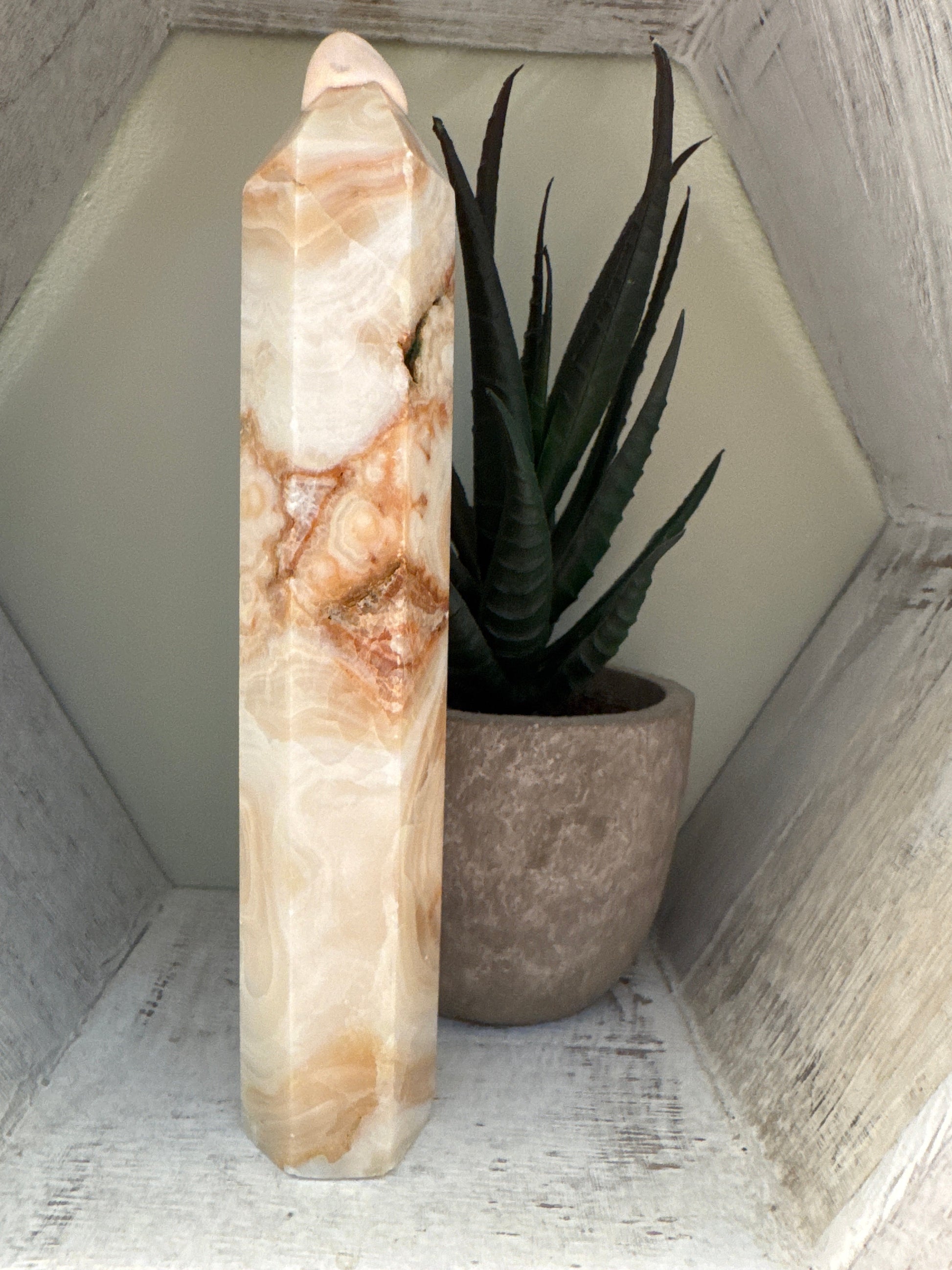A7379759-CBC7-4612-8FC2-F79755B43425 - Main Street Crystals & Minerals