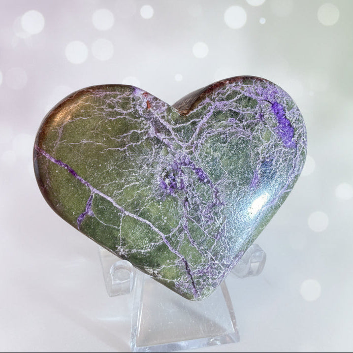 Close up of atlantisite carved heart 