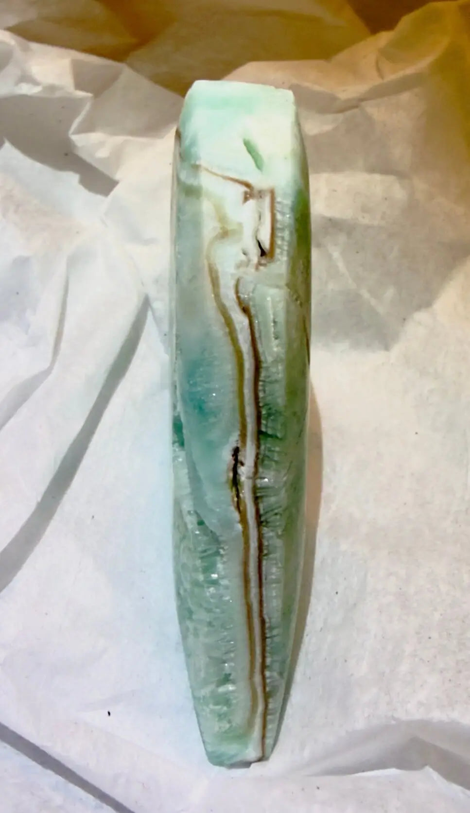 side view of caribbean calcite showing banding or lamela. Blue Calcite and Aragonite banded together