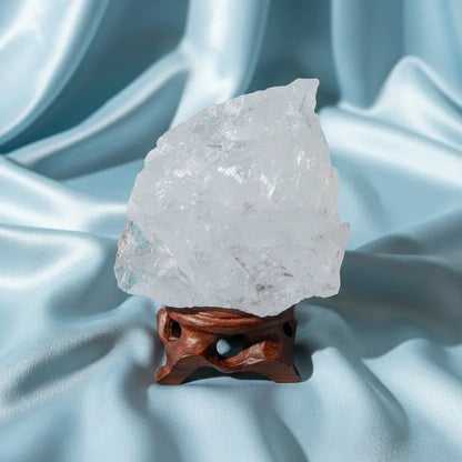 Pure clear quartz specimen 