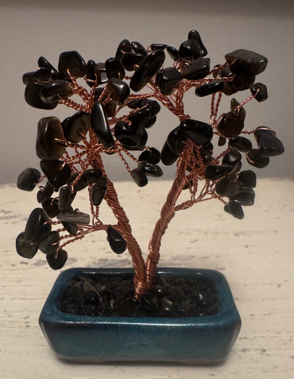 Arfvedsonite Mineral Set with Black Obsidian and Garnet Giraffes - Main Street Crystals & Minerals