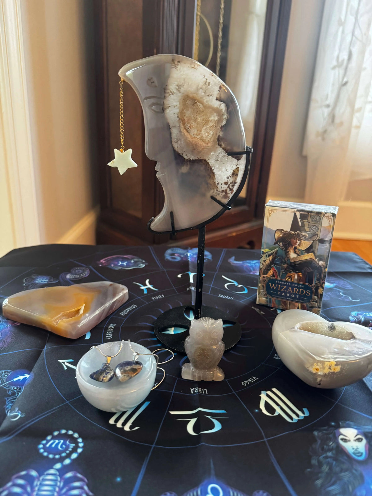 Druzy Agate moon crystal set with assorted polished stones