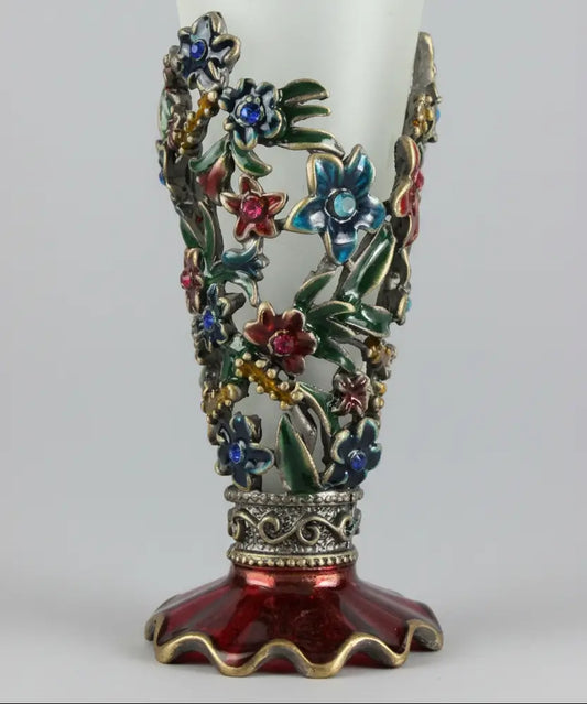 Rose Fairy frosted glass perfume bottle baroque close-up