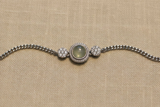 Labradorite Center bracelet with rhinestones and 925 silver chain