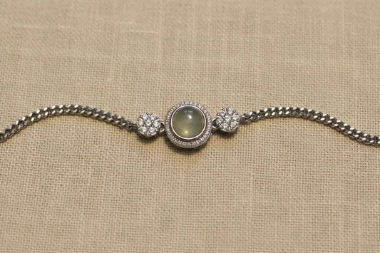 Labradorite Center bracelet with rhinestones and 925 silver chain