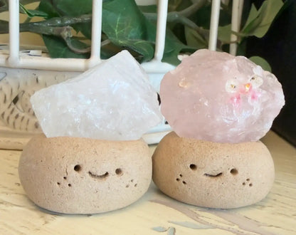 Mini crystal head rock with smiling face quartz decor front view