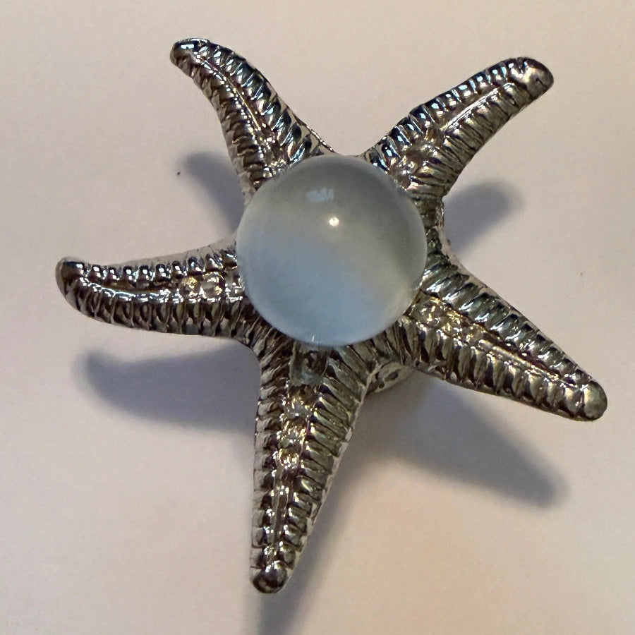 sillver starfish petite sphere display stand