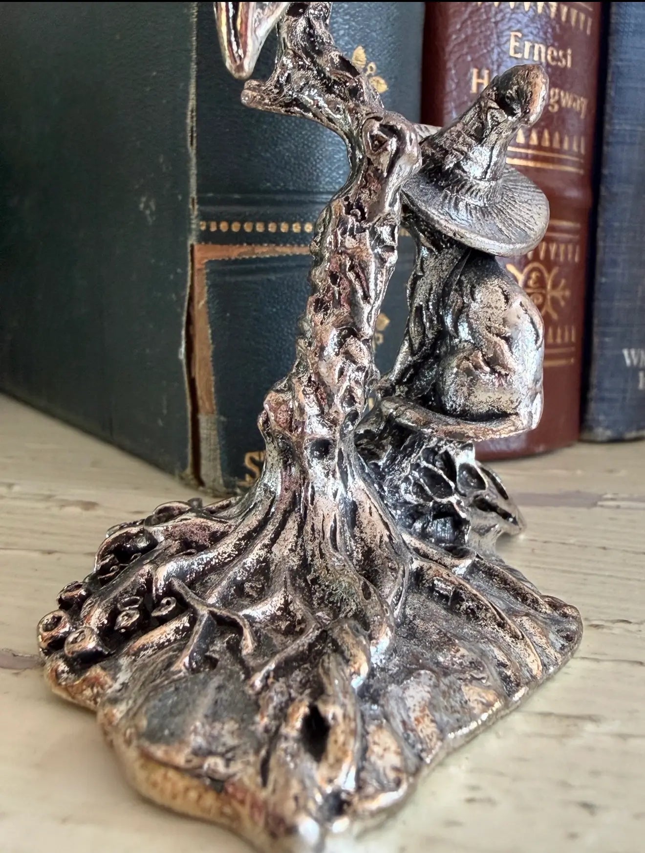 Witchy Kitty crystal sphere stand back view
