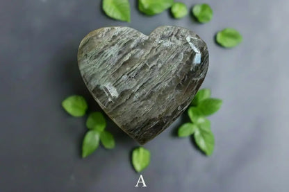 thousand layer garden quartz polished carving heart
