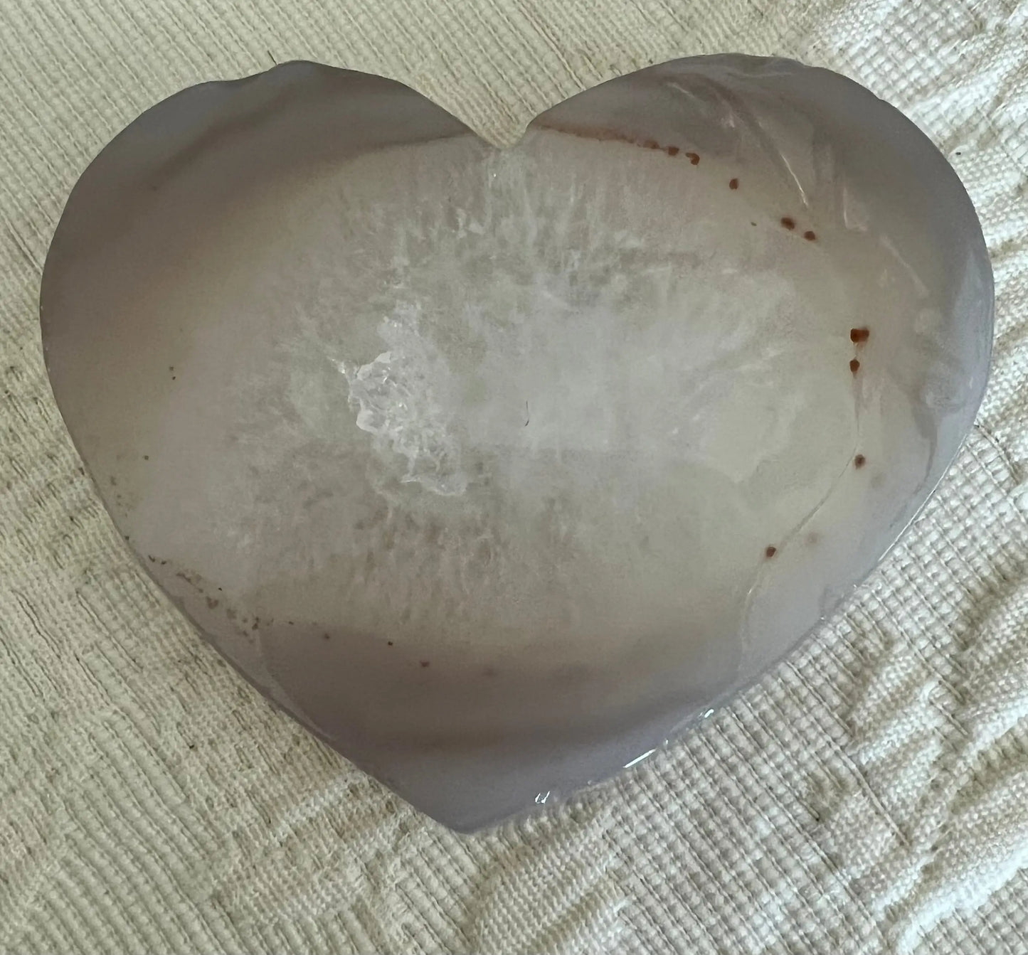 Agate Druzy Heart Slab B front view with sparkling center